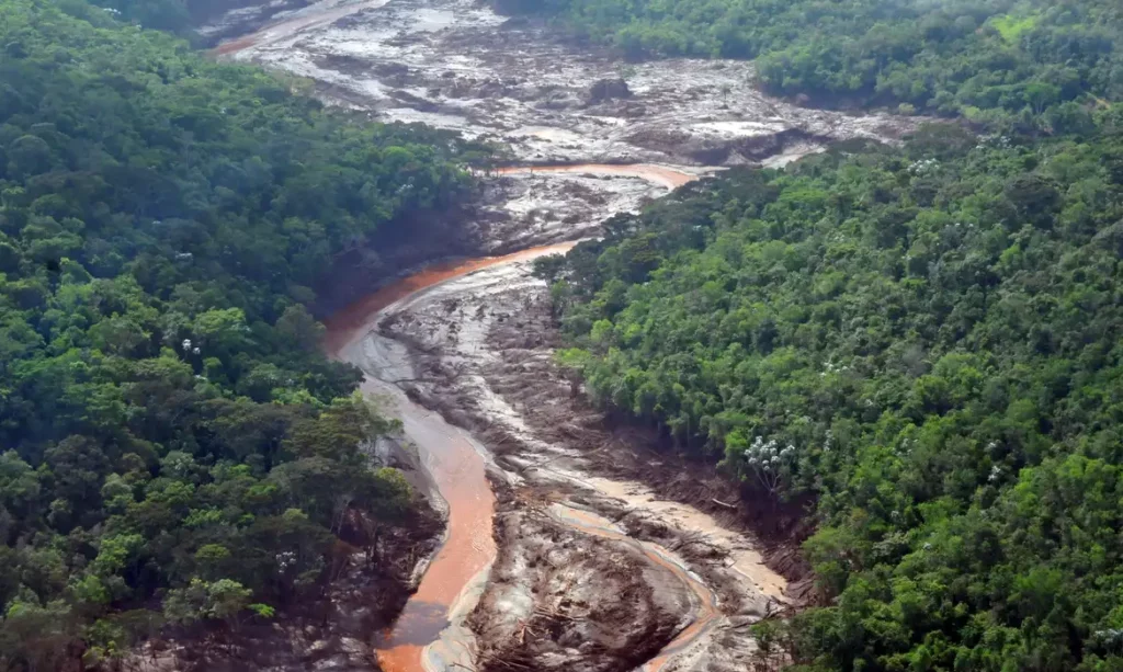 Tragédia em Mariana Tragédia em Mariana