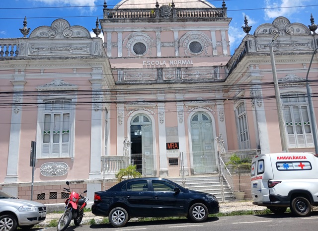 Museu Regional de Arte de Feira de Santana - ft Ney Silva acorda cidade