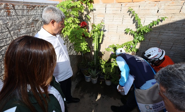 Governador acompanha ações de combate à dengue em Ibipitanga