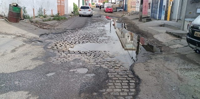 Rua Venceslau Braz, no bairro Queimadinha ft paulo josé acorda cidade3