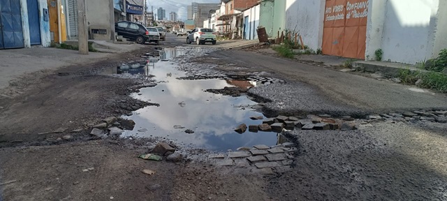 Rua Venceslau Braz, no bairro Queimadinha ft paulo josé acorda cidade3