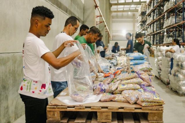 Edital Comida no Prato vai garantir alimentação para 20 mil baianos em situação de vulnerabilidade