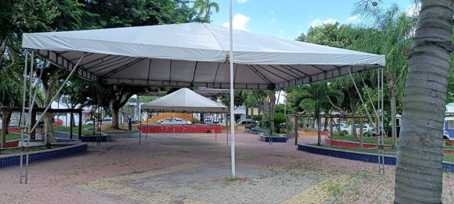 Montagem das estruturas dos camarotes