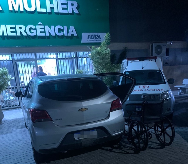 Mulher da a luz a caminho do hospital