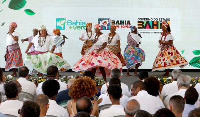 Requalificação do governo na lagoa do abaeté