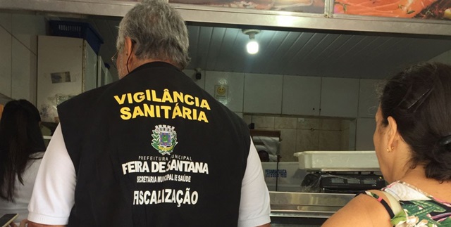 Vigilância Sanitária inspeciona venda de peixes na feirinha da Cidade Nova e região central2