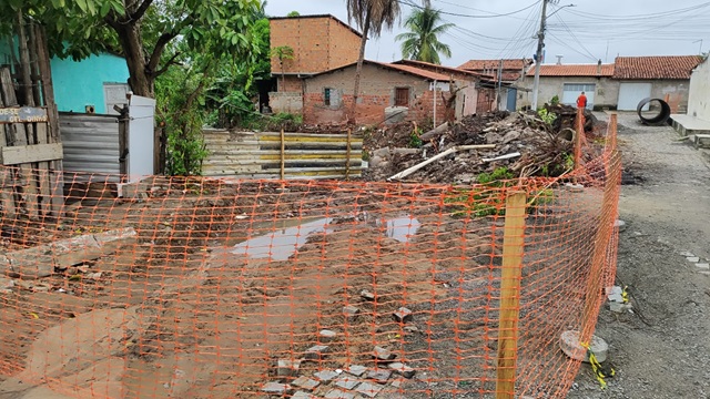 Bairro Mangabeira - manilha - Rua Maria Joana - comerciante Lázaro Raimundo Glaser - ft - Ed Santos do Acorda Cidade2