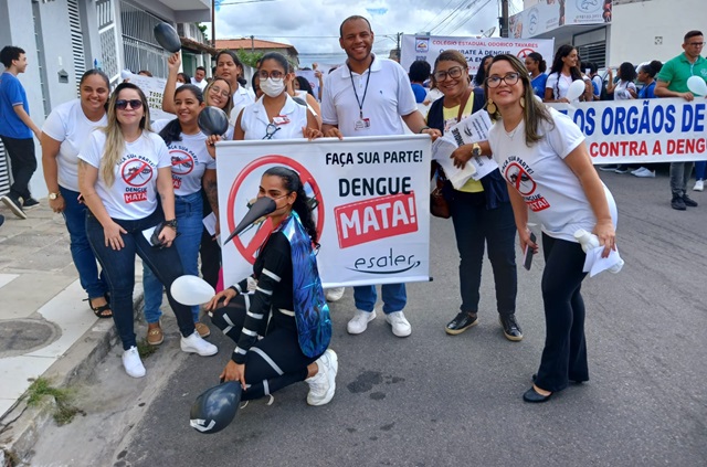 Caminhada contra a Dengue na UBS do CASEB1 em parceria com o Colégio Odorico Tavares