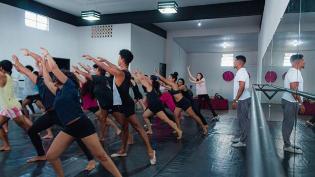 Funceb inscreve profissionais de dança e teatro até 30 de abril