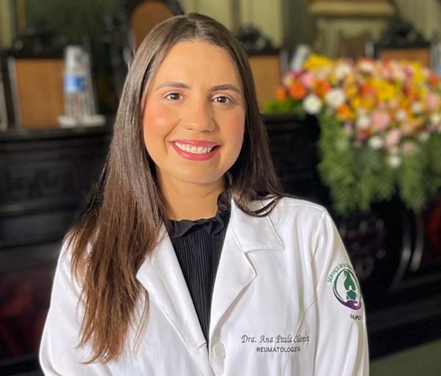 Médica Reumatologista