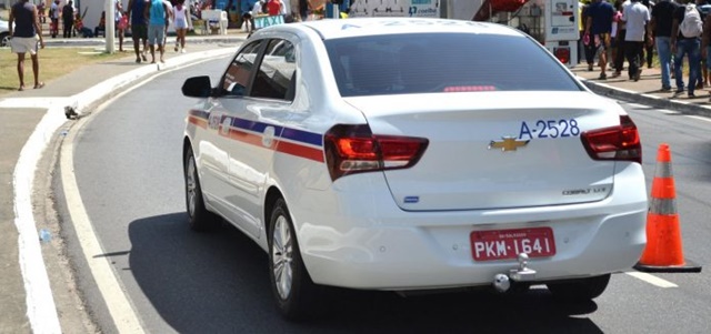 Desenbahia passa a financiar carro elétrico para taxistas