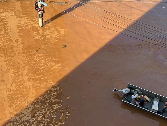 Alagamentos - Rio Grande do Sul - voluntários - Paloma Sodré