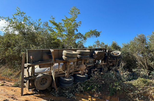 acidente na ba-250 vale do jiquiriça1