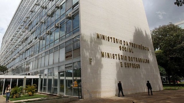 Ministério do Trabalho e Emprego