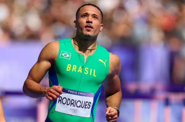 Eduardo de Deus avança às semifinais dos 110m com barreiras em Paris-