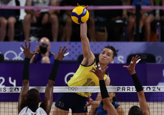 Seleção feminina de vôlei