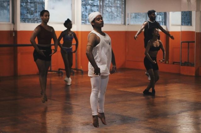 escola de dança home dançando UFBA