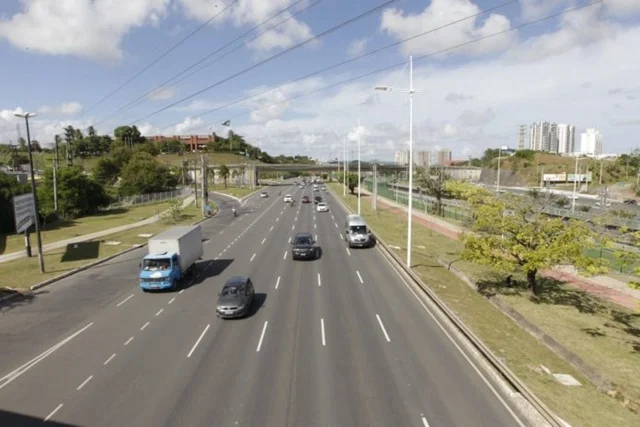 Veículos com placas de finais 3 e 4 devem quitar o IPVA até este mês