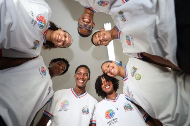 Foto: Mateus Pereira / GOV-BA estudantes adolescentes na escola