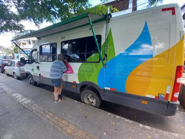 carro troca de lâmpada van transporte neoenergia coelba