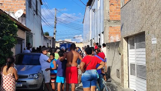 jovem assassinado no Feira X (4)