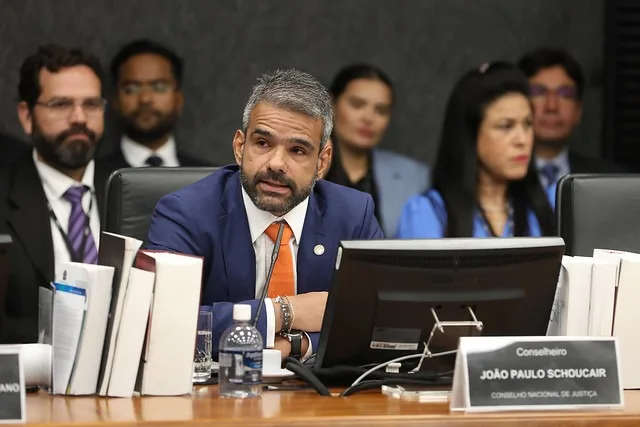 Luiz Silveira homem promotor de justiça