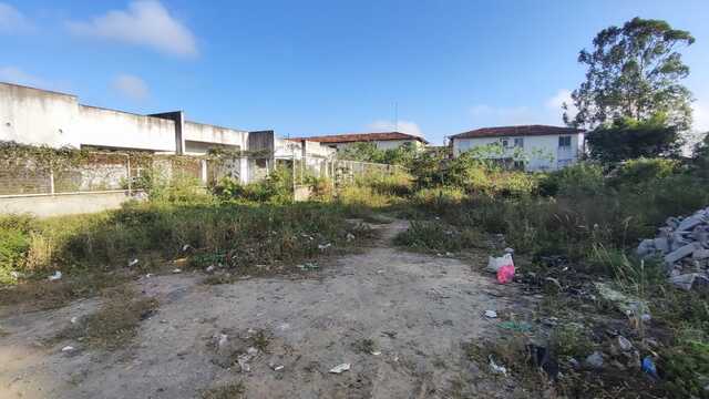 Moradores reclamam de creche abandonada no bairro Asa Branca (4)