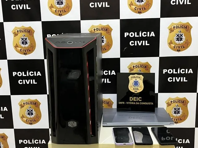 casal preso por desvio de dinheiro em vitória da conquista