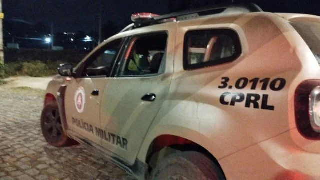 viatura da Polícia Militar no bairro Conceição