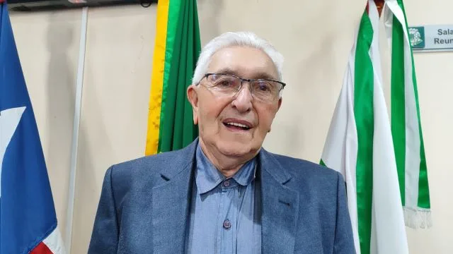 Professor Josué Melo