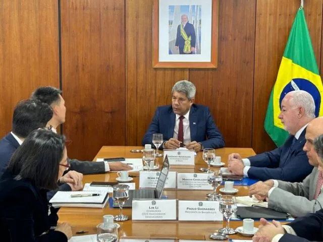 Em Brasília, governador discute andamento dos projetos dos aeroportos de Feira e outros municípios