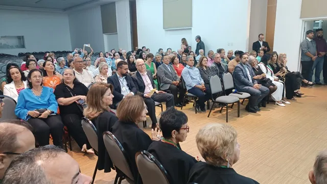 Posse na Academia de Educação de Feira de Santana